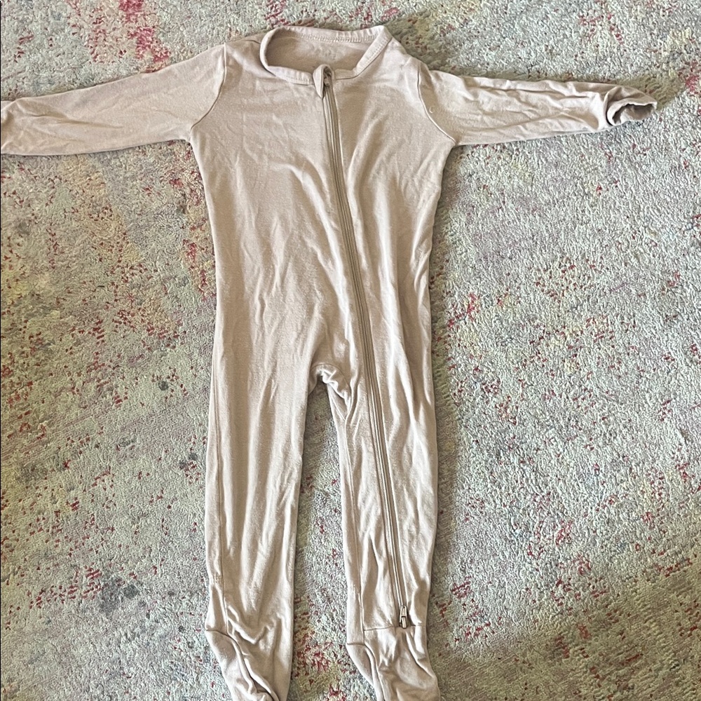 Kyte footie $3 if bundled